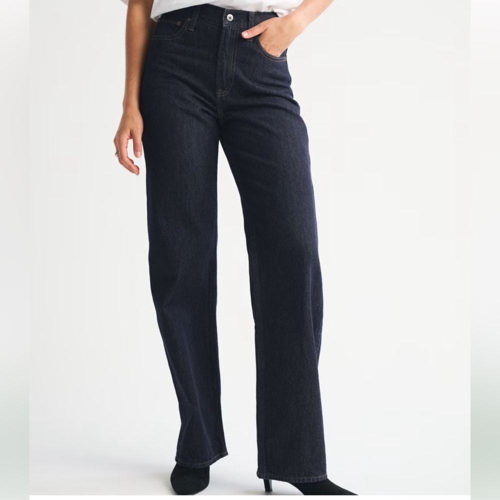 Abercrombie & Fitch High Rise Loose Jeans in classic Dark Denim 29 Short